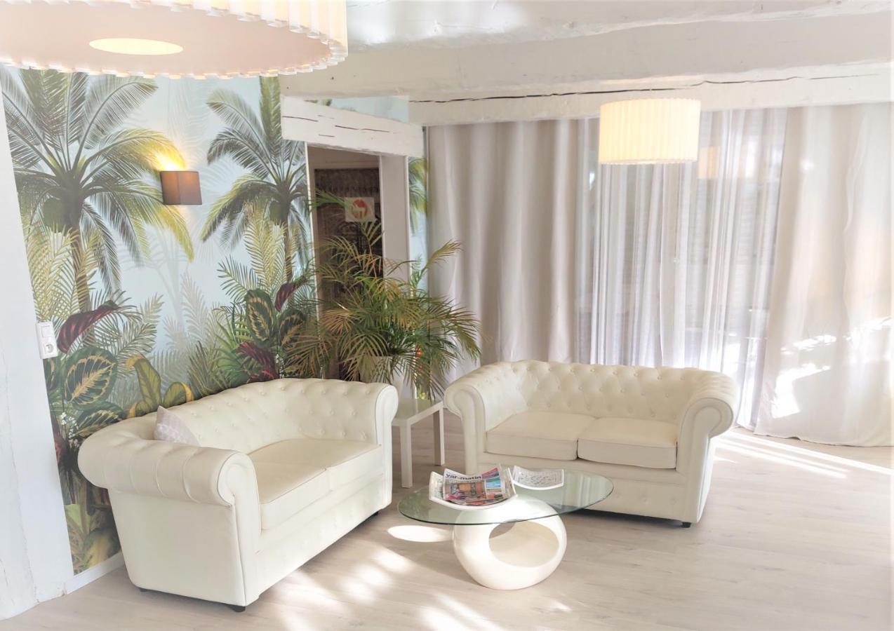 Hotel Les Jardins De Bormes, Sauna & Jacuzzi Экстерьер фото