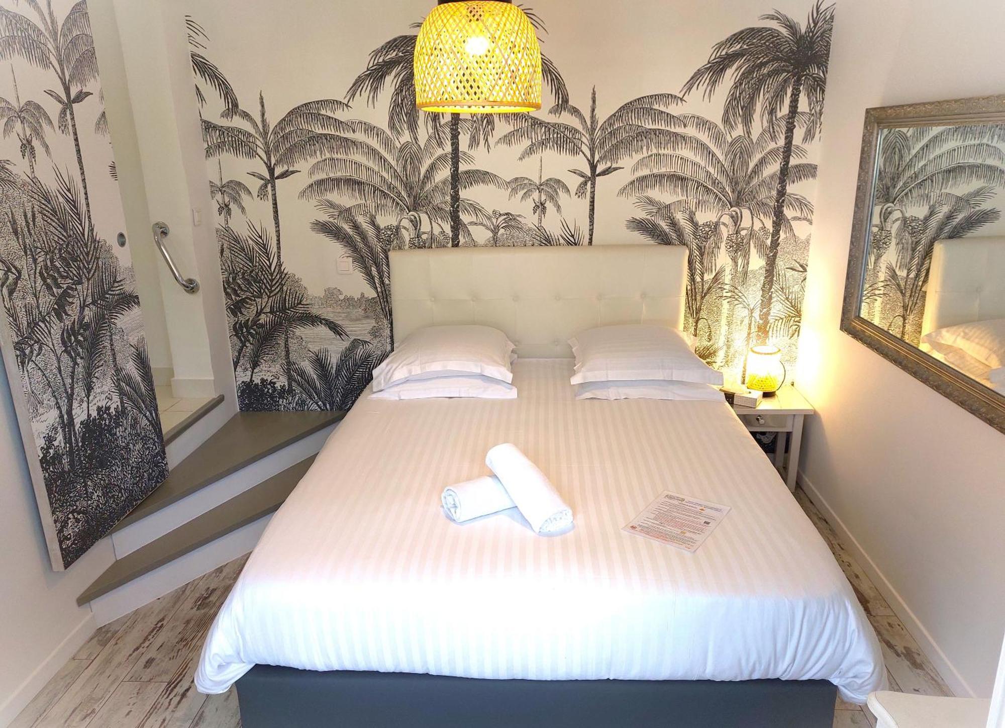 Hotel Les Jardins De Bormes, Sauna & Jacuzzi Номер фото