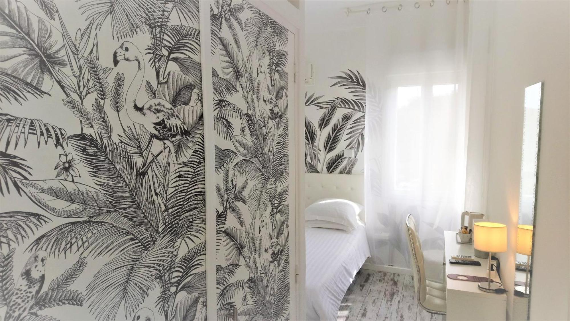 Hotel Les Jardins De Bormes, Sauna & Jacuzzi Номер фото