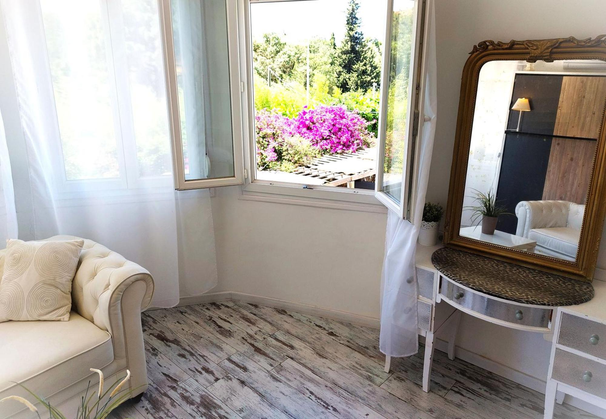 Hotel Les Jardins De Bormes, Sauna & Jacuzzi Номер фото