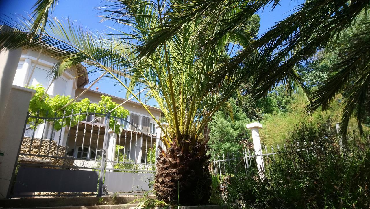 Hotel Les Jardins De Bormes, Sauna & Jacuzzi Экстерьер фото